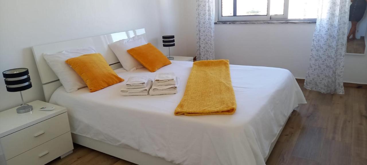Apartamento Com Vista Espetacular, Ao Lado Da Praia Portimao Bagian luar foto