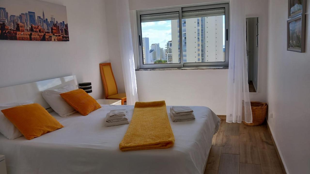 Apartamento Com Vista Espetacular, Ao Lado Da Praia Portimao Bagian luar foto